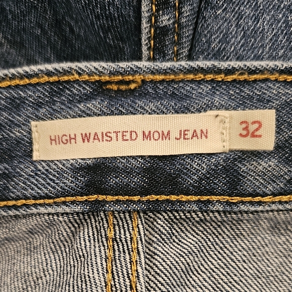 Levi's Distressed High Waisted Mom Jeans - Picture 2 of 6